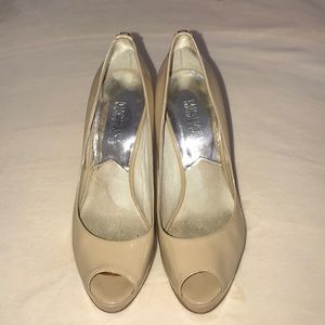 MICHEL KORS ERICKA OPEN TOE PUMPS